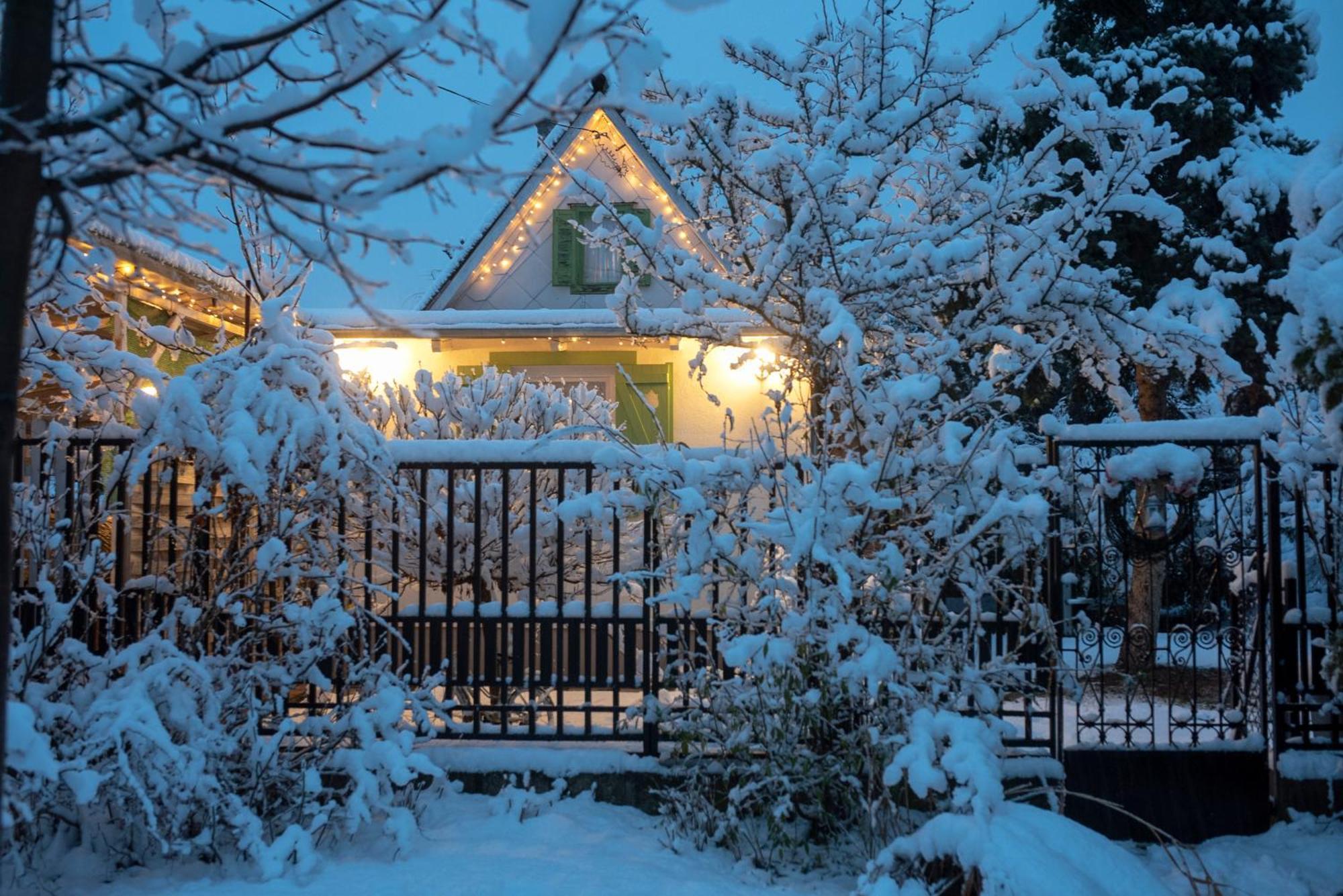 Green Chalet Hotell Veresegyház Exteriör bild