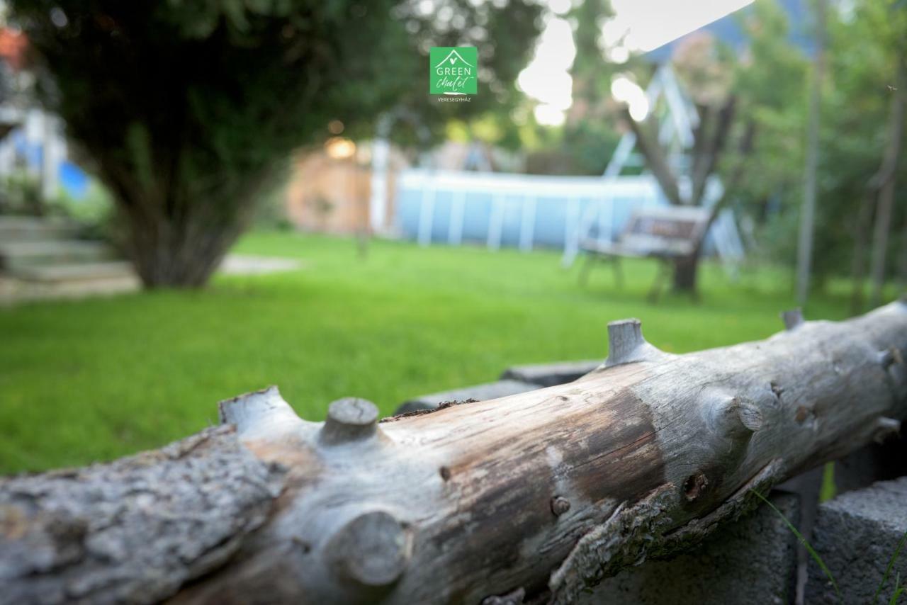 Green Chalet Hotell Veresegyház Exteriör bild
